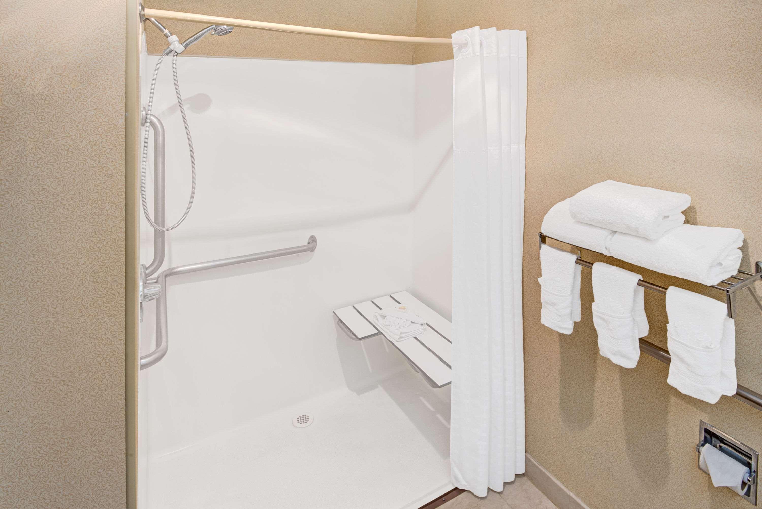 Days Inn & Suites By Wyndham Airport Албукерке Екстериор снимка
