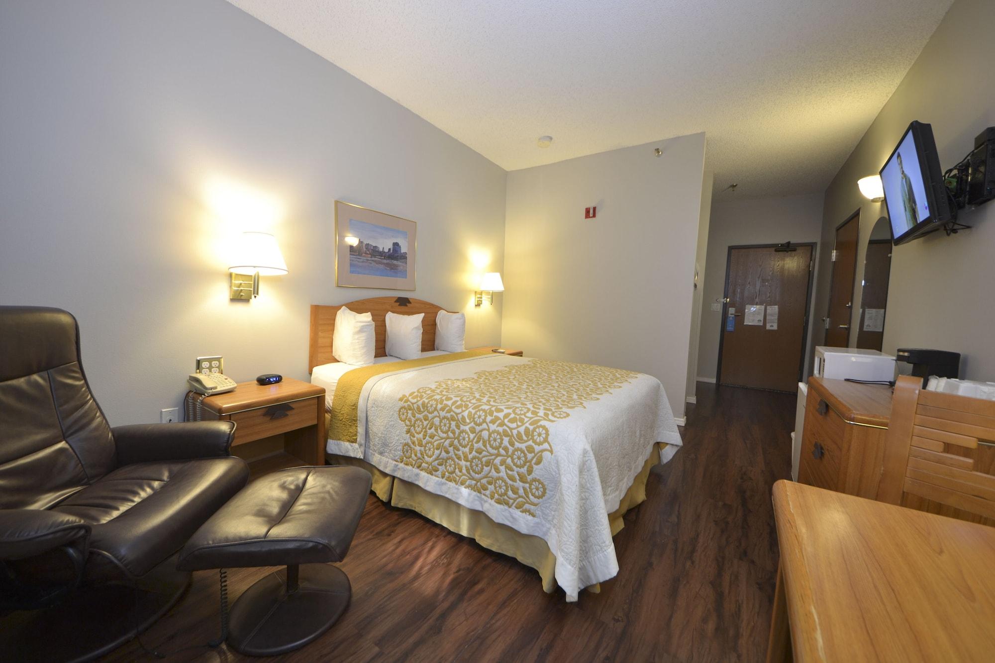 Days Inn & Suites By Wyndham Airport Албукерке Екстериор снимка